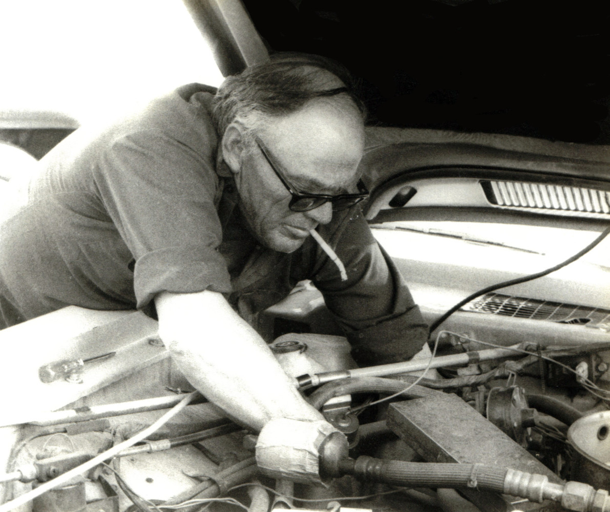 Photo of Car mechanic