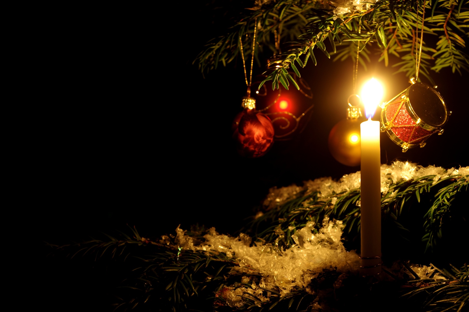 Holiday candle and tree decorations